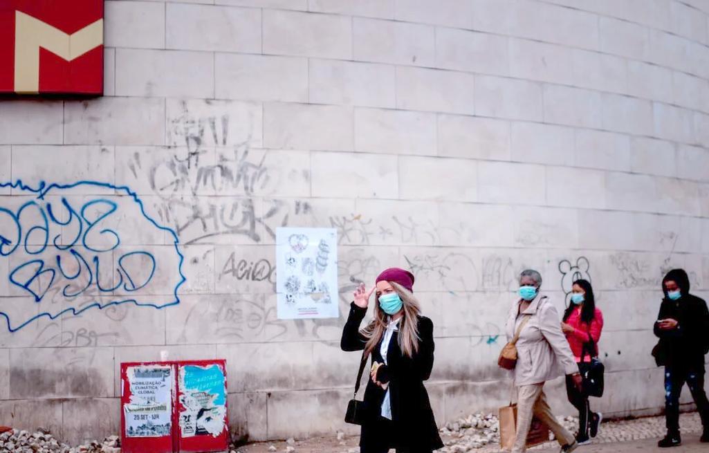 中东疫情封锁_疫情_全球新冠病例增长